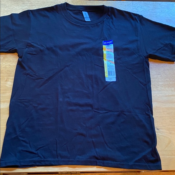 Gildan Mens Solid Black Short Sleeve Shirt Size L new - Picture 1 of 5